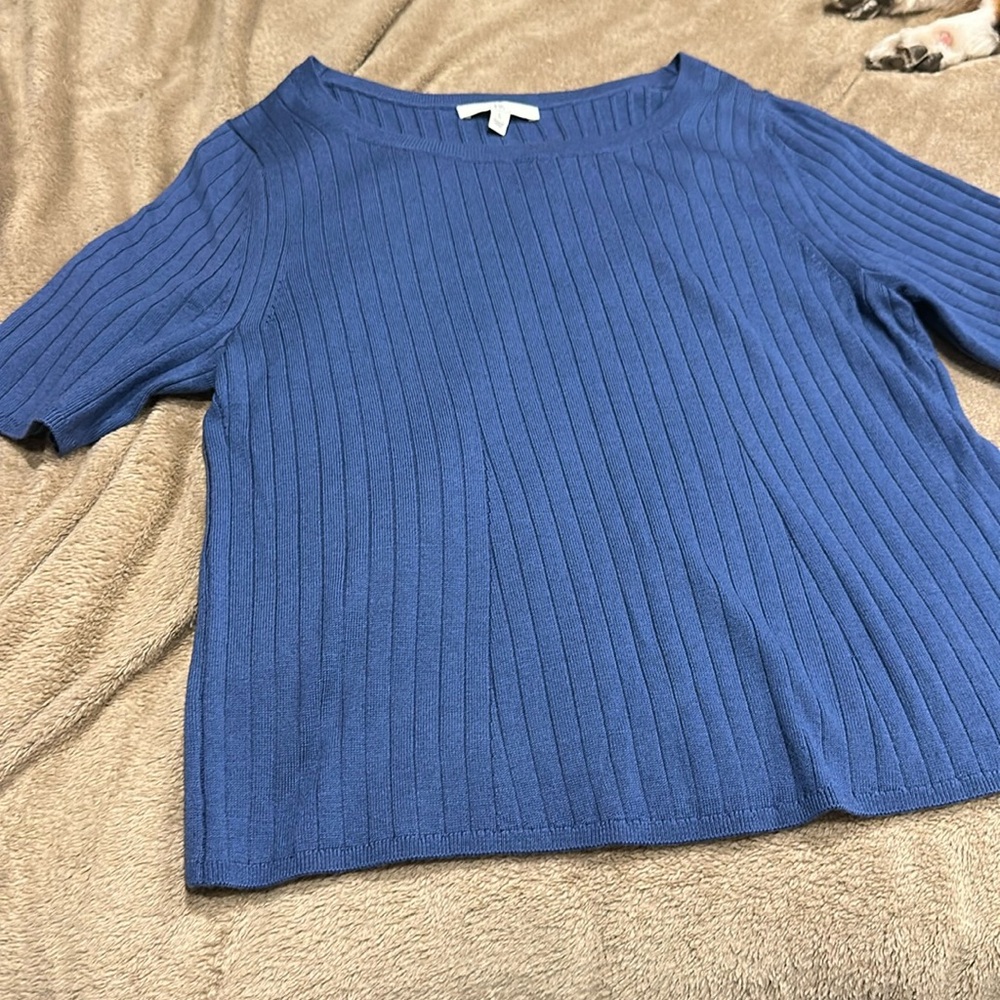 Banana Republic knit tee. Large.